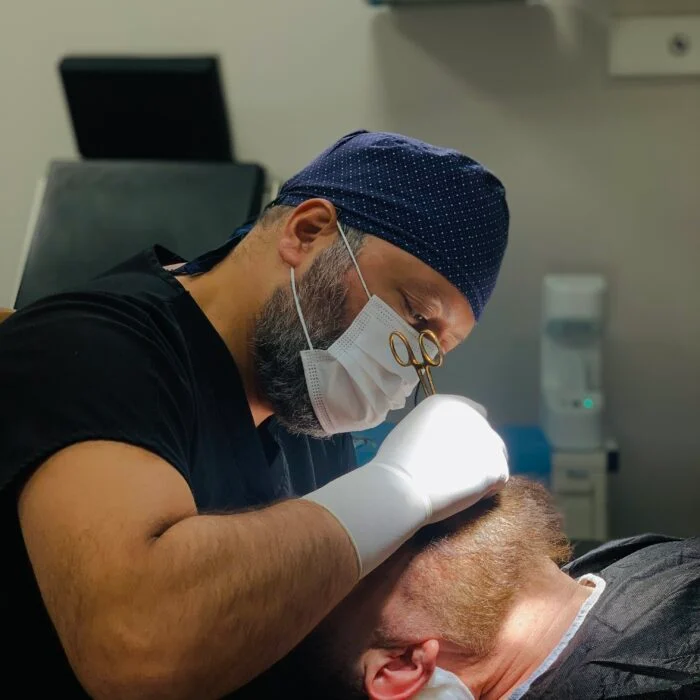 Güncel Tıbbi Yaklaşımla Saç Ekim Yöntemleri Nasıl Değerlendirilir?