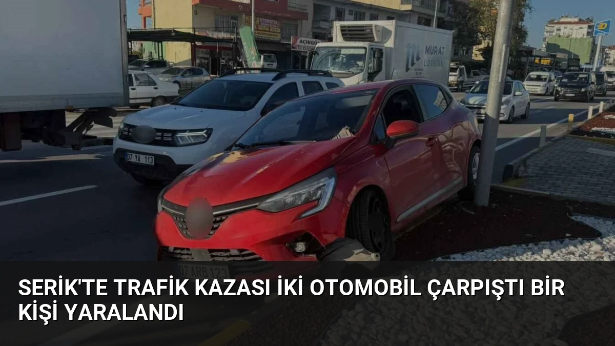Serik’te Trafik Kazası İki Otomobil Çarpıştı Bir Kişi Yaralandı